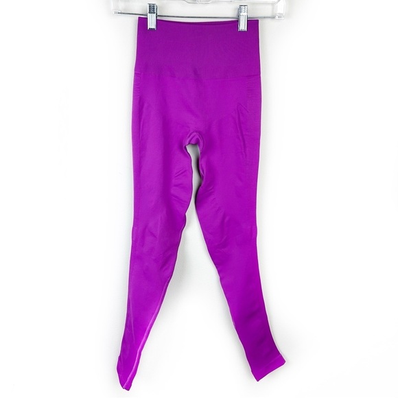 lululemon athletica Pants - Lululemon Zone In Tight Leggings size 4